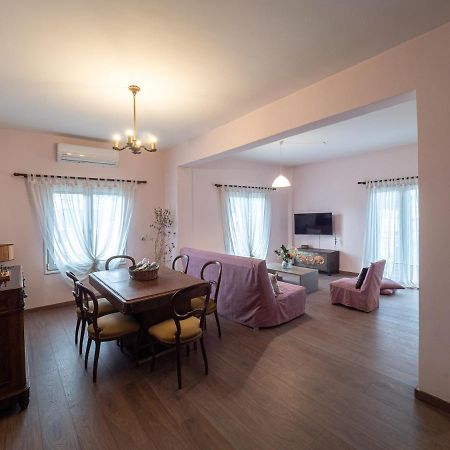 Central & Bright 2Bd Apt In Corfu Town Near Port Esterno foto