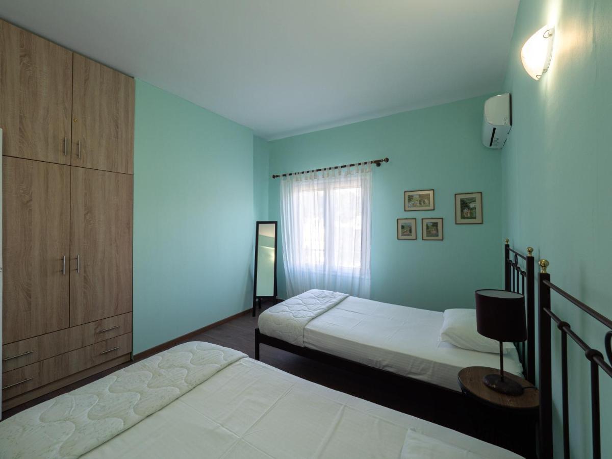 Central & Bright 2Bd Apt In Corfu Town Near Port Esterno foto