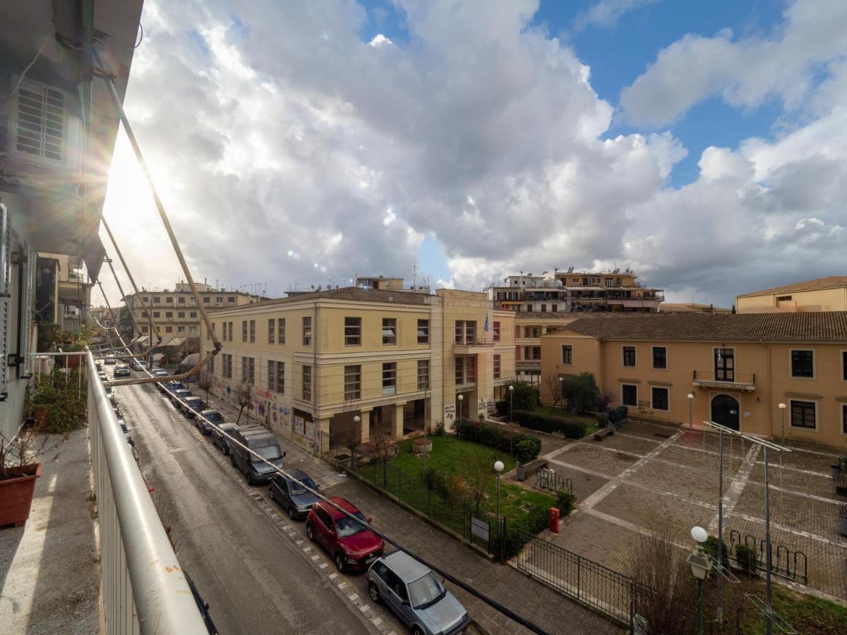 Central & Bright 2Bd Apt In Corfu Town Near Port Esterno foto